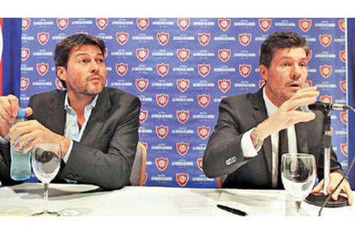 Lammens y Tinelli rechazan el horario nocturno ante Vlez